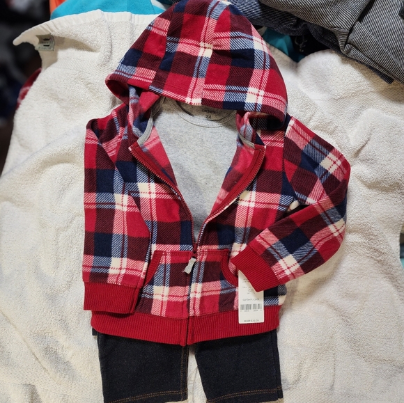 Carter's 3 pc outfit NWT 24 months - Picture 3 of 5